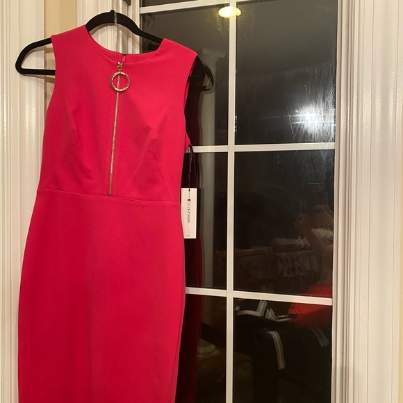 Dress - Picture 1 of 4